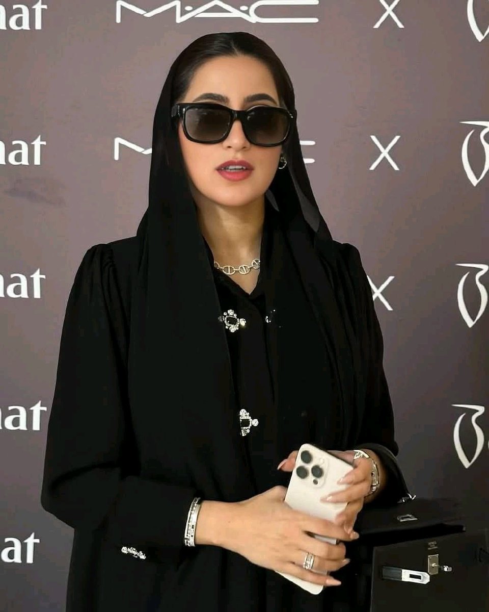 مساءالورد 🌹عليكم حبايب قلبي ❤
متصل الان 💚
ريم ارسلت لك طلب مراسله قم بقبول الطلب اولا👥
@إشارة