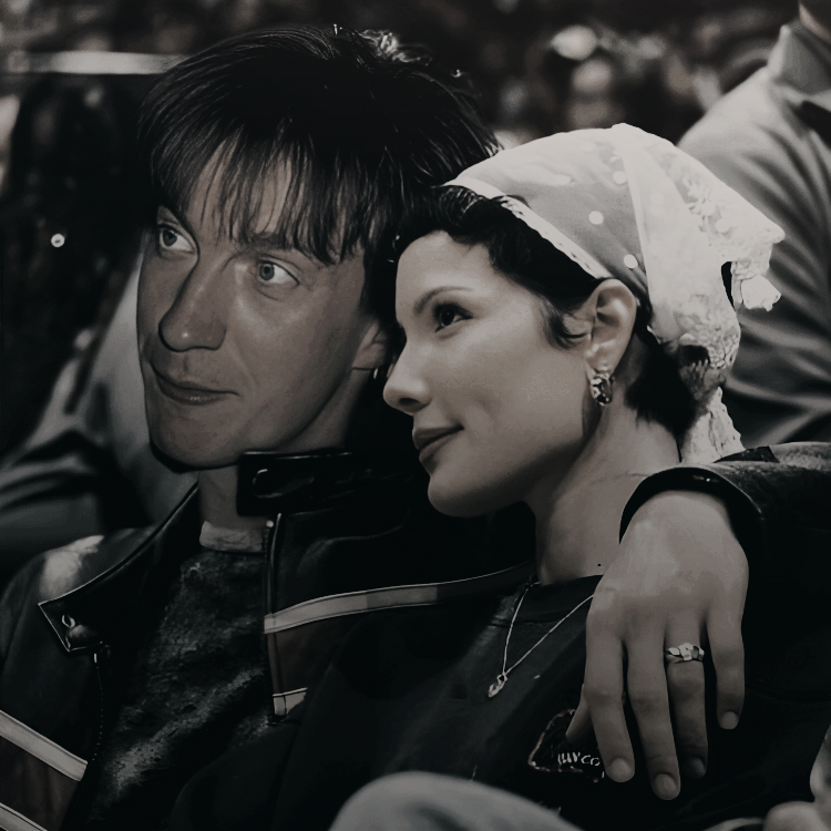 ⁣

        “ Aquí tienes. De gala y siendo sólo lindos. ”⁣⁣⁣

⁣