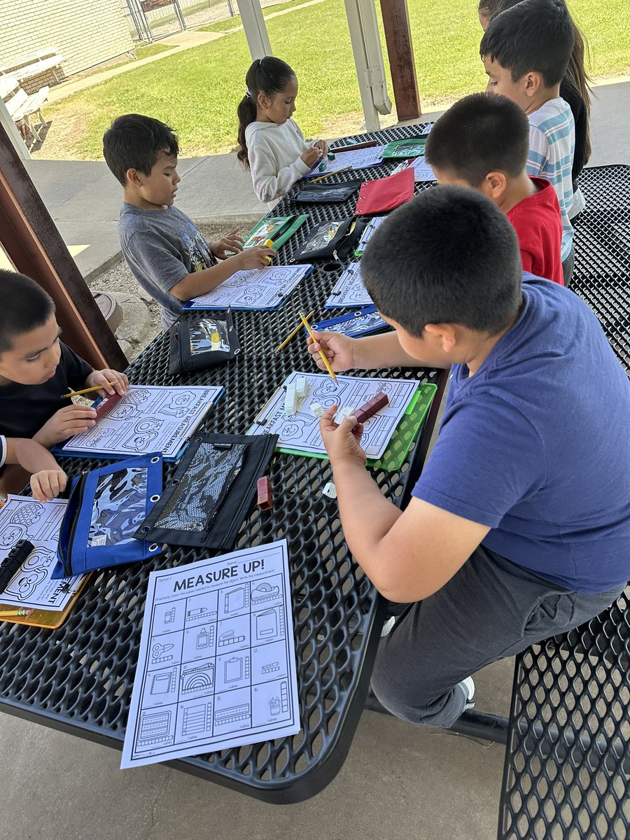 debbieteach3's tweet photo. When it’s a beautiful day, you go outside to do your math work!! ☀️📏 https://t.co/c30GoydPWS