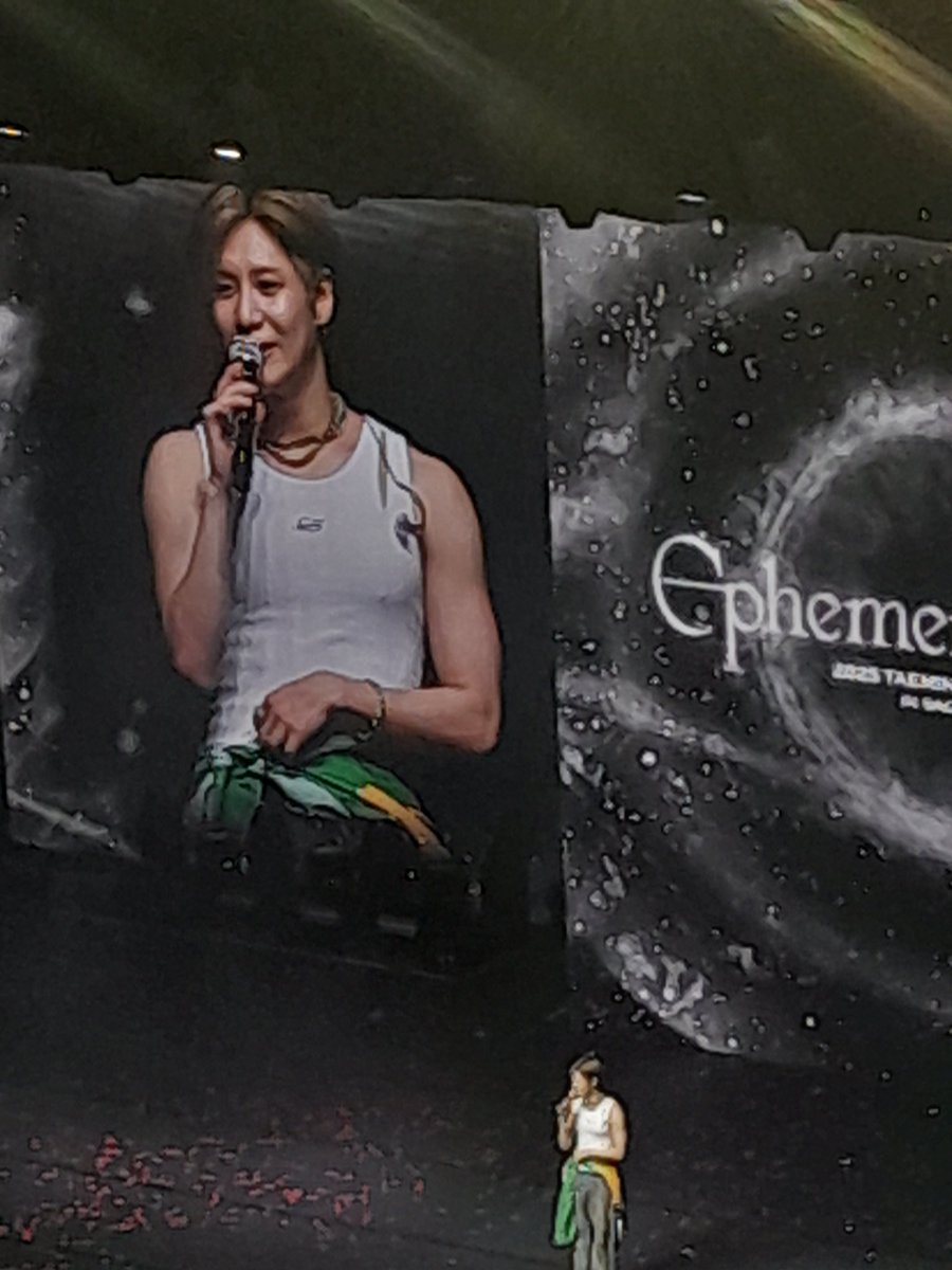 taemingarden's tweet photo. E no fim, eu consegui. Eu vi o taemin ♡ https://t.co/T96uUXSTUn