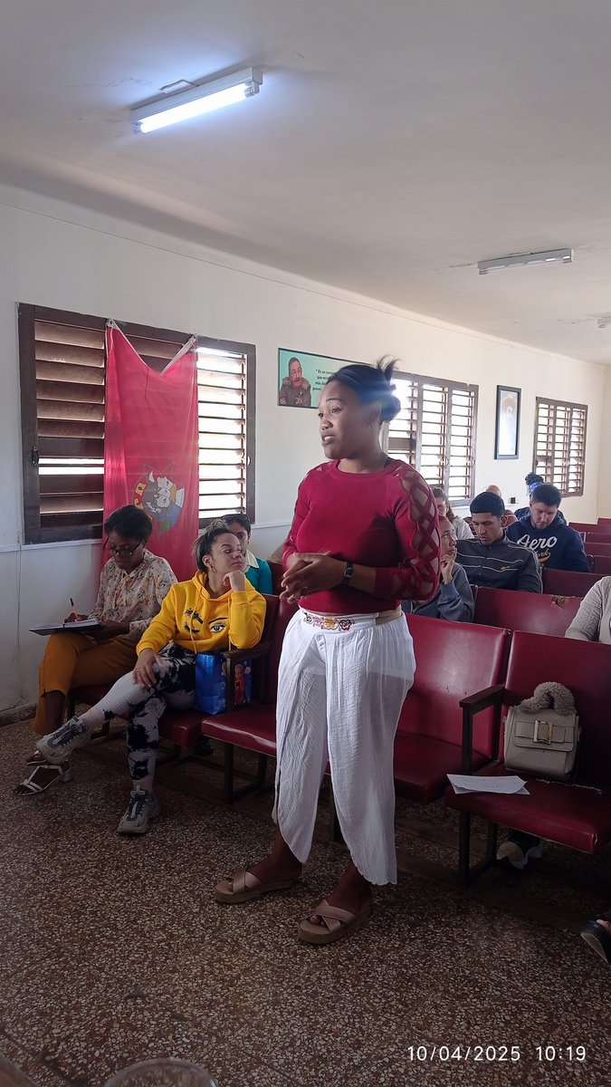 liusdanis's tweet photo. Acompañamos el desarrollo del proceso #SiempreJoven en Jovellanos. En dicho espacio se reflexionó sobre el papel del Partido en la preservación de la soberanía nacional y en la importancia que tiene el ingreso de los militantes de la UJC a dicha Organización Política. https://t.co/LjCNaAd84u