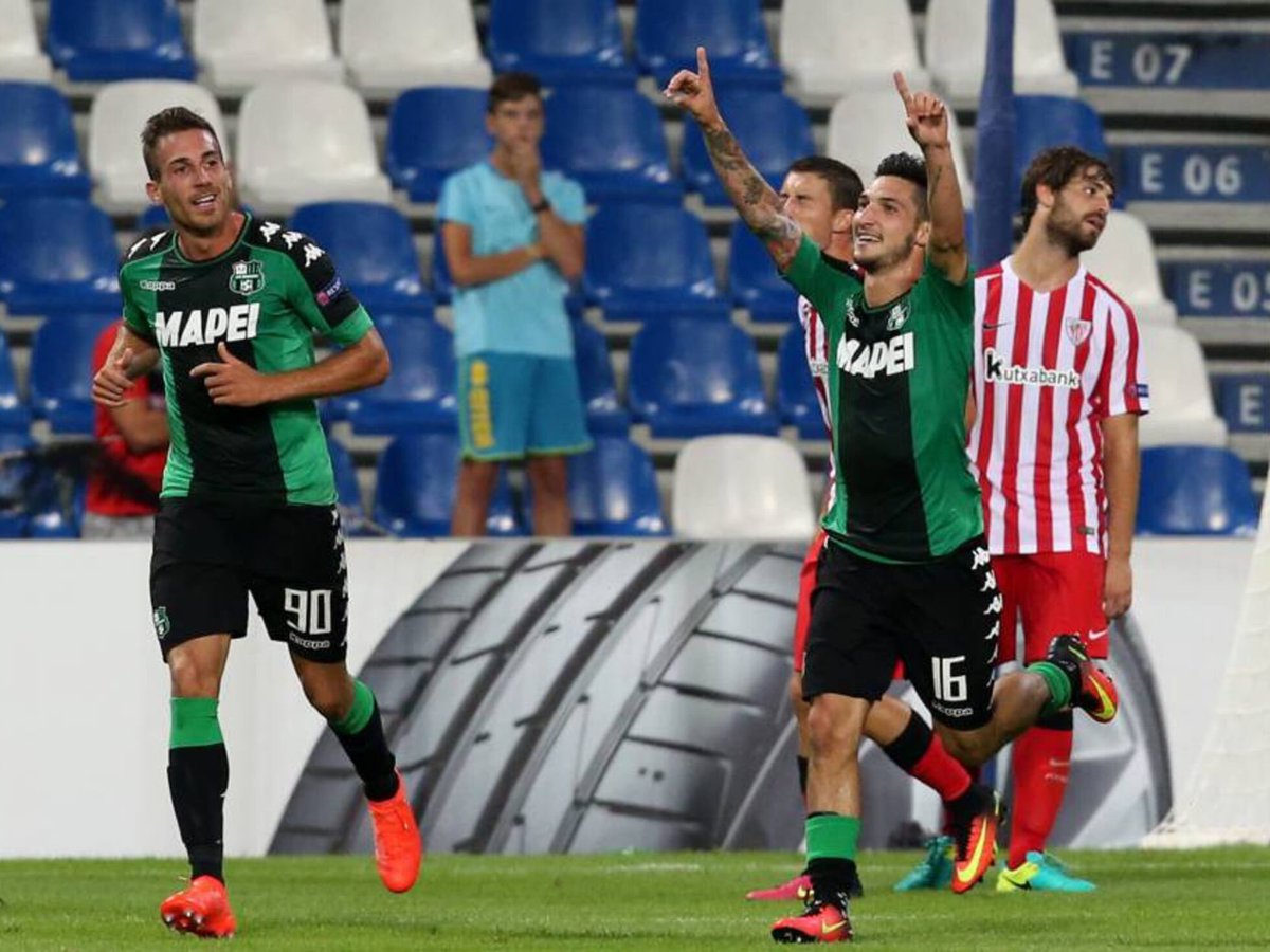 nesmar__16's tweet photo. Nuestros últimos años en Europa y la gente llamando ridículo histórico al partido de hoy.

Este equipo nos esta malacostumbrando https://t.co/0201DXuXy4