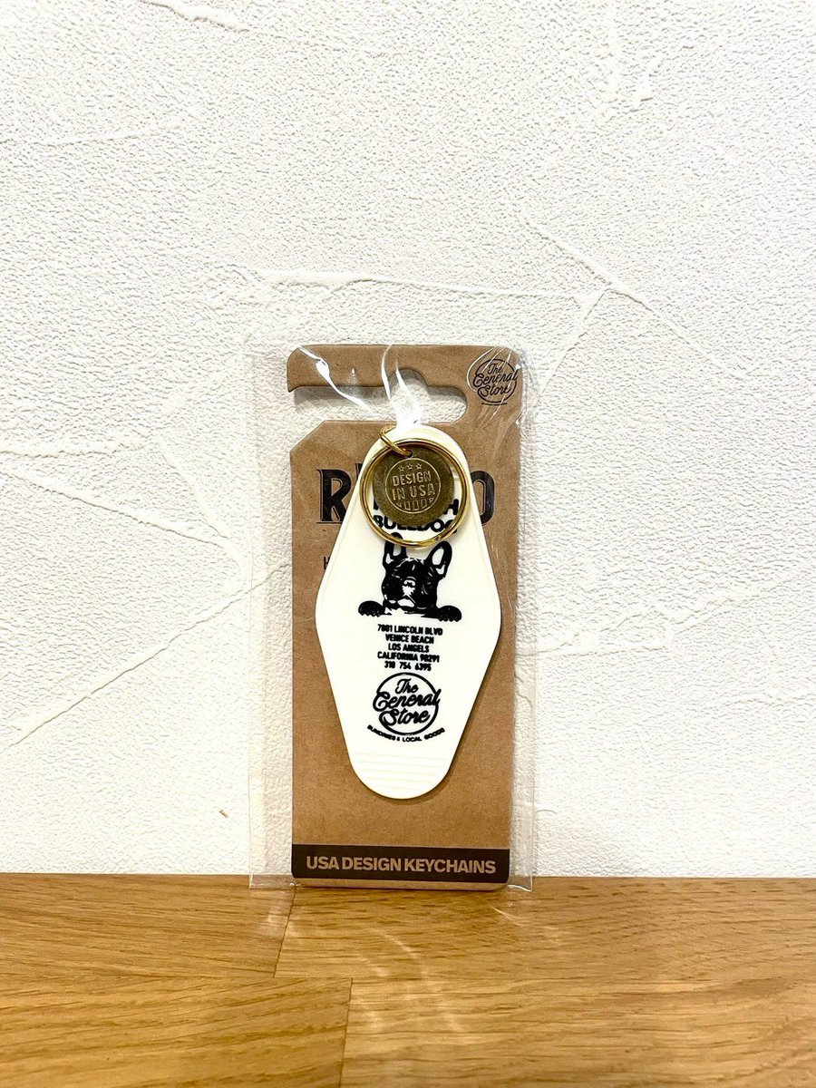 _hydeandseak's tweet photo. 「モーテルキー風キーホルダー」

アメリカのモーテルキーをイメージしたキーホルダーです🏨🔑

色々なデザインがあるので集めて壁に飾るのもオシャレです😎

ねこちゃんが人気ですがわんちゃんも可愛いんですよ、、🐶

#キーホルダー 
#モーテルキー 
#Hyde&amp;Seak
#アメリカン雑貨 
#アメ雑 https://t.co/l0mTMzqkPS