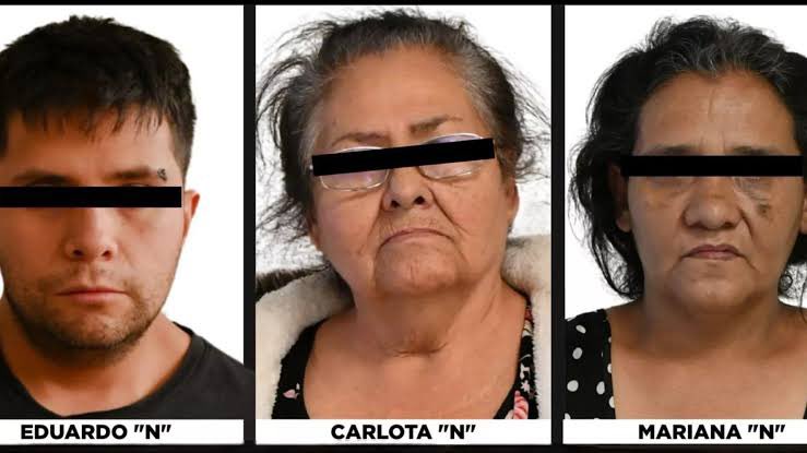 SN_Noticias's tweet photo. #ÚltimaHora 🚨 Carlota 'N' y sus dos hijos, Eduardo ‘N’ y Mariana ‘N’, son vinculados a proceso por el delito homicidio calificado tras presuntamente asesinar a balazos a dos 'invasores' en #Chalco, #EdoMéx. https://t.co/y9GFvAo04N