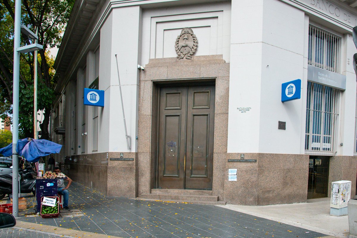 phRiBarrientos's tweet photo. Así se vivió el PARO Nacional en Quilmes | FOTOS

Convocado por la @cgt.ok y con adhesión de la @ctaautonoma
Una jornada de lucha contra el ajuste, el hambre, la represión, los despidos y el endeudamiento del gobierno de @javiermilei
2025.04.10
Quilmes
📸@ph.ricardobarrientos https://t.co/Dps7Jwk4tY