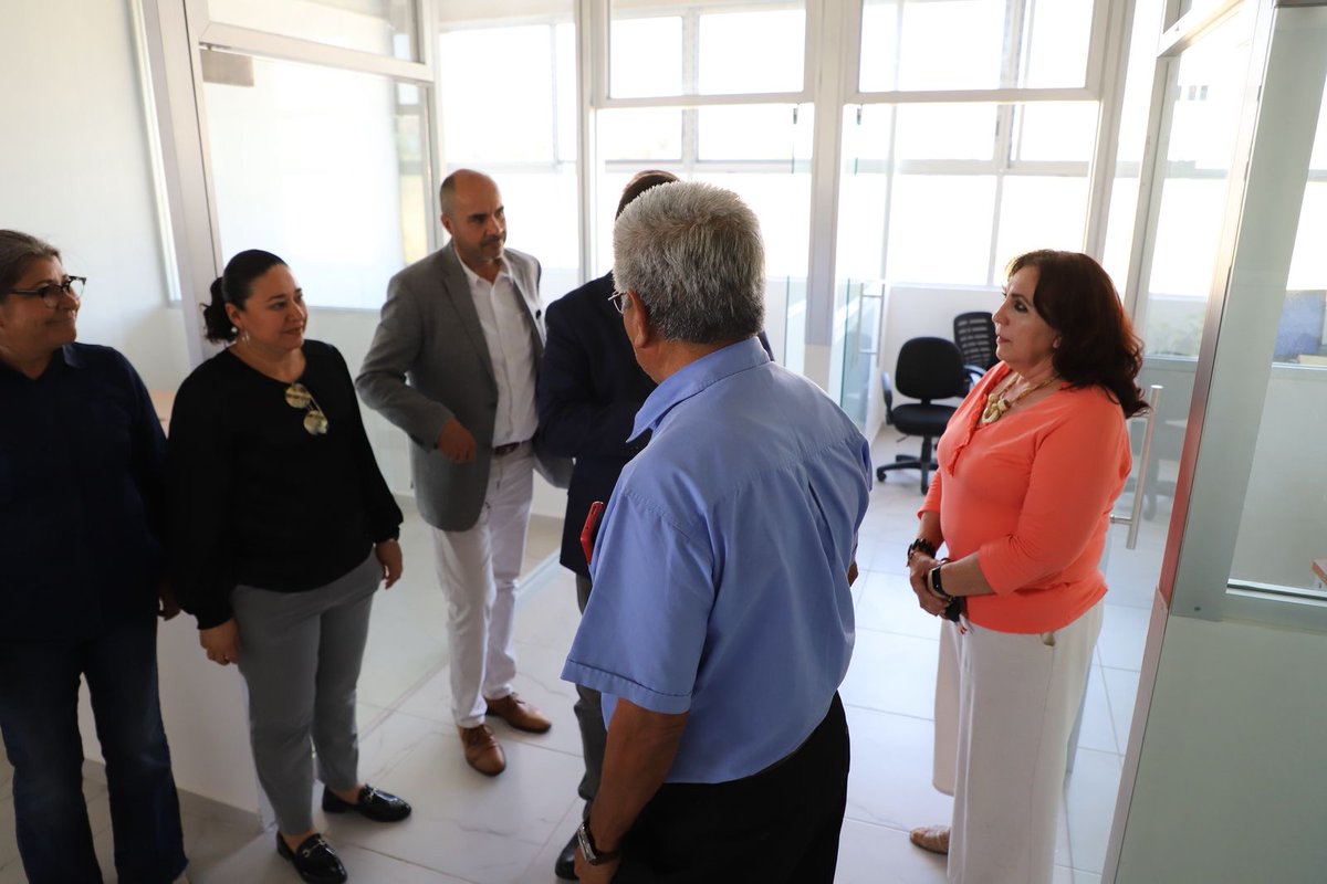 cuci_oficial's tweet photo. El edificio Q es un edificio vocacionado a la innovación y la ciencia, además podrás encontrar ahí las coordinaciones de las carreras de Mecatrónica, Informática y Computación. 

#CUCiénega #Evoluciona https://t.co/48opPweu9r