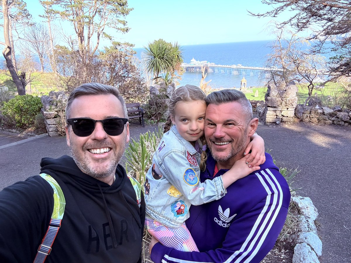 Dr Carl Austin-Behan OBE “Ozzy” 💙 tweet media