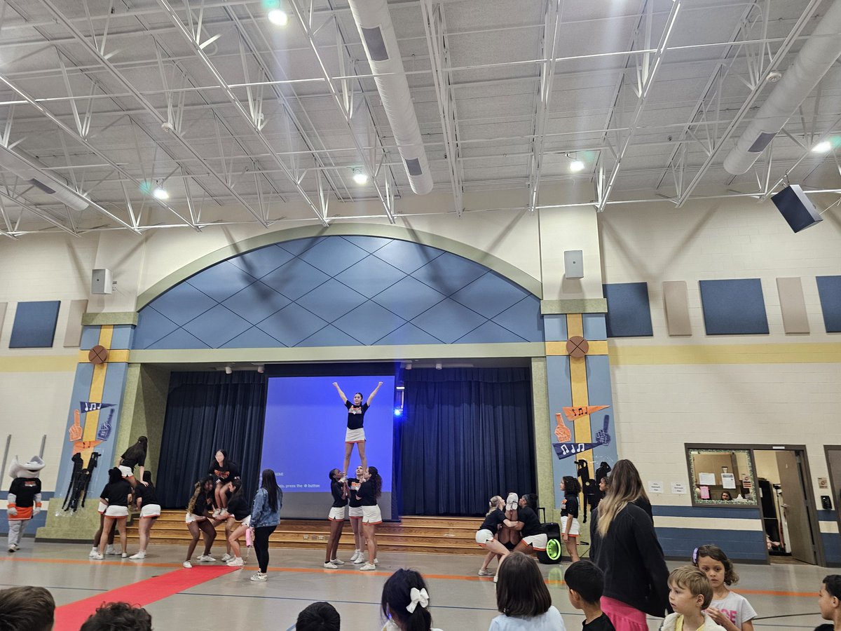The STAAR Peprally was a huge success! We're excited about how well our students will perform! Special thanks to TCHS cheerleaders and athletes for making it extra special!