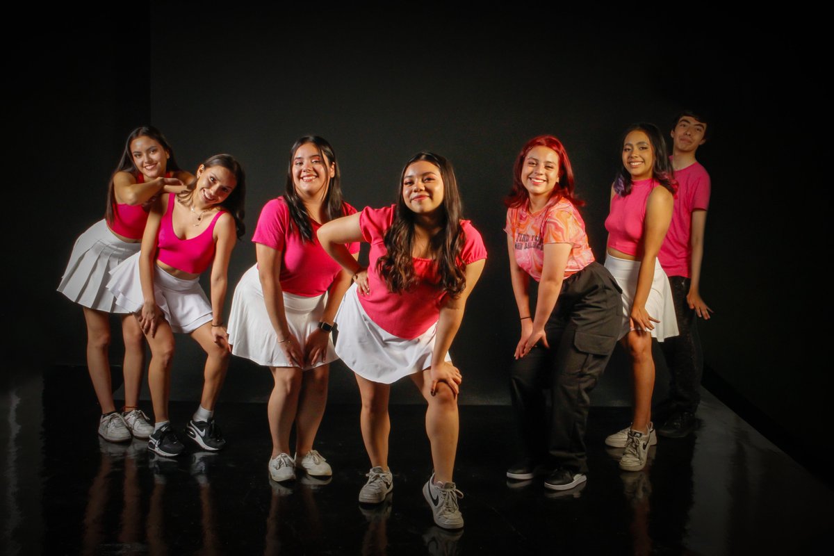 ¿Conoces al Grupo Representativo de
Danza Actual UIC?
📷No te pierdas su Recital de Primavera el 30 de abril 📷
16h, Aud. Fray Bartolomé de las Casas, entrada libre.
¡Somos Gansos Culturales!
#CulturaUIC #DanzaUIC #SomosGansosCulturales