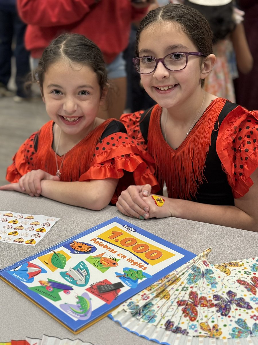 The Blue Ash annual cultural night is here! Grateful for our families for sharing their traditions and being part of our school community. #WeAreAviators💚💛✈️