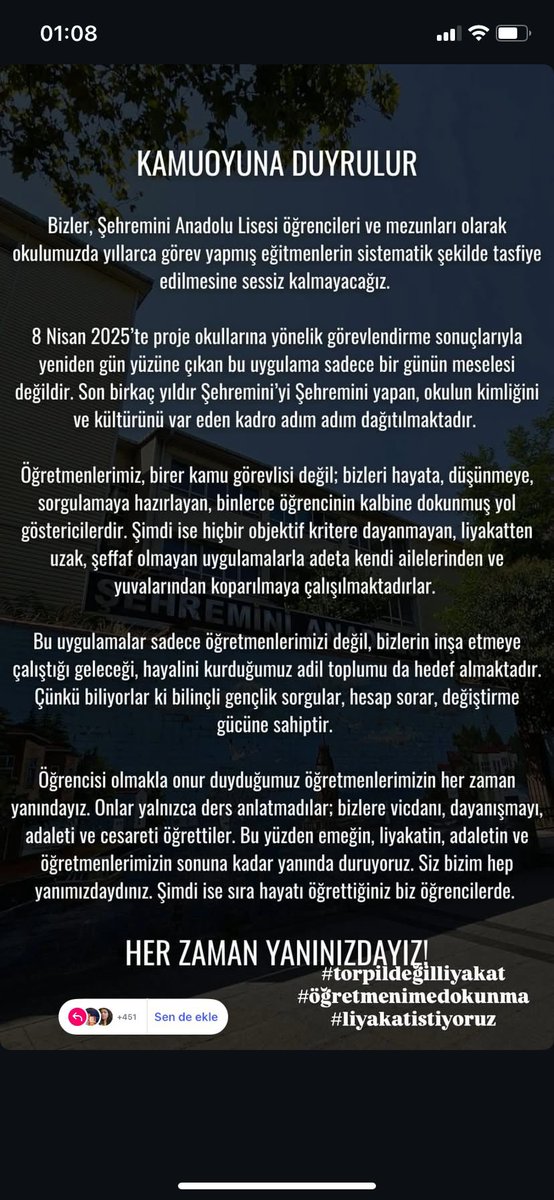 yasarustaemek1's tweet photo. 📣Farklı okullardan lise öğrencileri, açığa alınan öğretmenlerine destek olacaklarını bildiri yayınlayarak açıklıyor: 

#LisemeDokunma #ÖğretmenimeDokunma https://t.co/xOEhWE3QoF