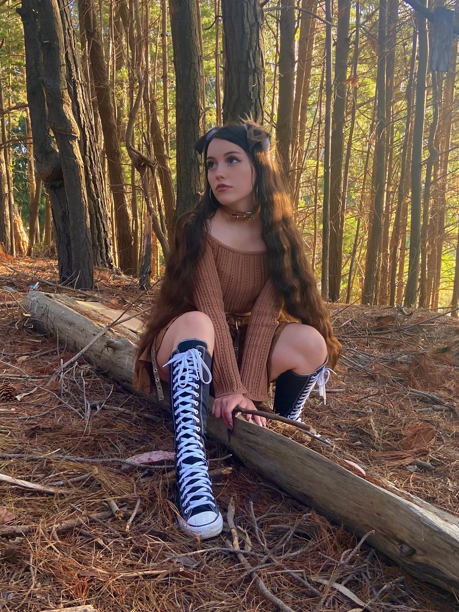 xLYCANLUNAx's tweet photo. part-time pet, full-time wild menace
#werewolfgirl #puppygirl #edmgirl #technobaby #egirl #kinkcommunity https://t.co/UtiFWkVReC