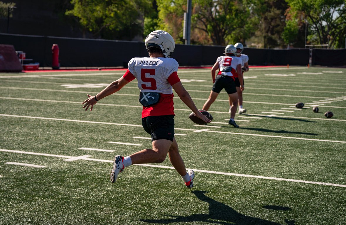 konner_melzer's tweet photo. Another day to get better! Practice #7✅ #doubledown https://t.co/mcLCILRLmB
