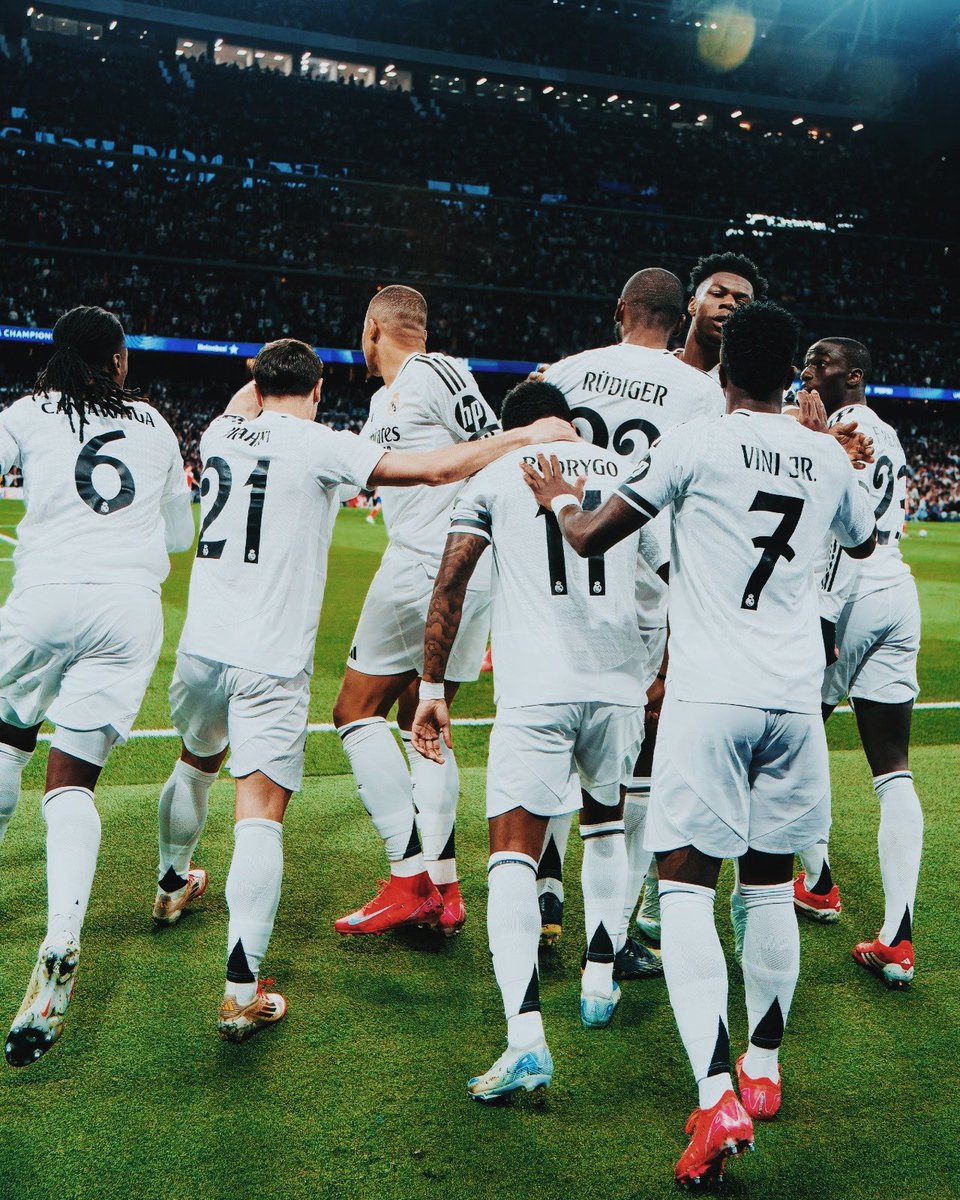 🚨 La plantilla del Real Madrid está más motivada que nunca para el partido de vuelta contra el Arsenal.

CON ELLOS HASTA EL FINAL 🤍