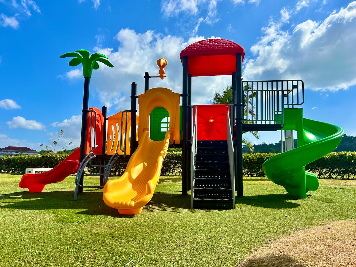 basurerospanama's tweet photo. 🌟 ¡Especial de Semana Santa en Econoplay! 🐣
Aprovecha nuestras ofertas exclusivas esta Semana Santa para darle vida a tus espacios con nuestros parques infantiles y mobiliario urbano. 
📞 Llama ahora al 69920445 
 #EconoplayPanamá #Ofertas #ParquesInfantiles #MobiliarioUrbano https://t.co/A0gLFH7ndN