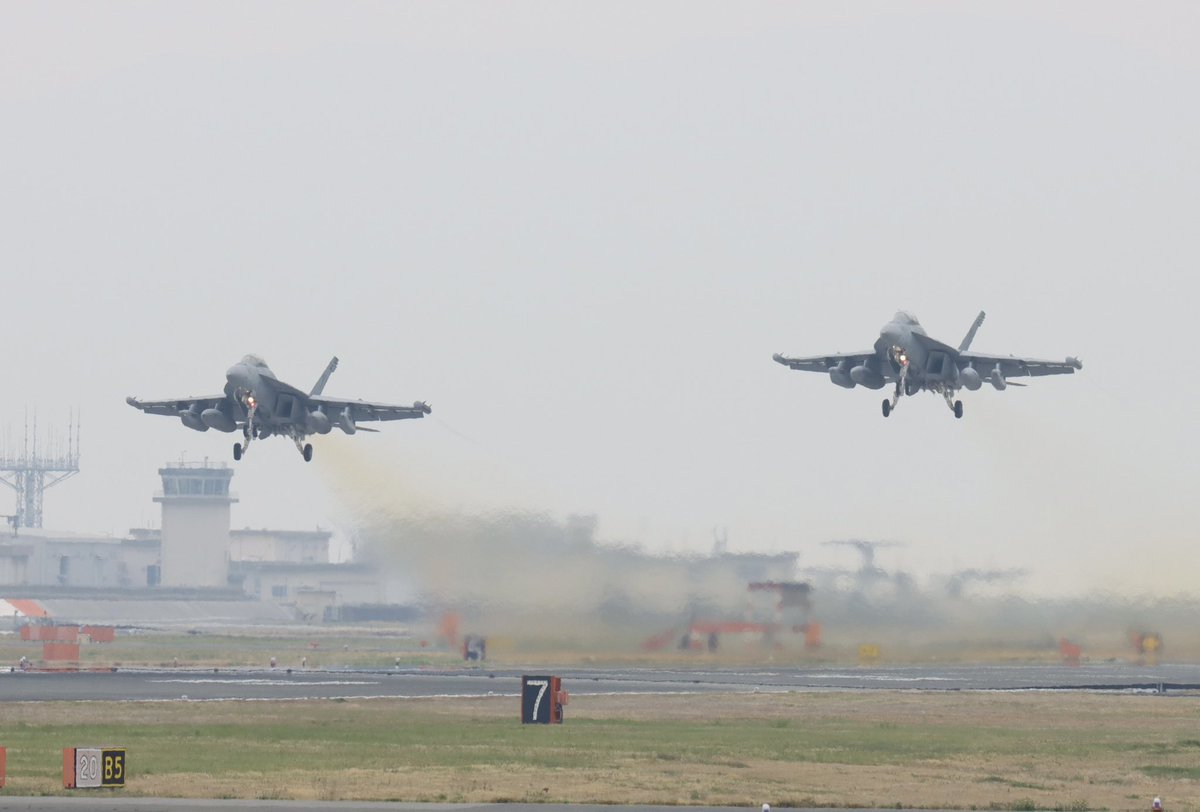 utX348J7oF96799's tweet photo. 岩国基地
2025/4/10

シャドーホークス
E/A-18G     
VAQ-141

#岩国基地
#EA18G
#ShadowHawks
#VAQ141 https://t.co/rxvvAlf1iF