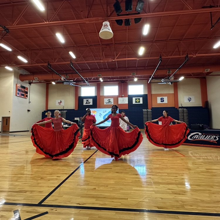 SanLee Middle School tweet media