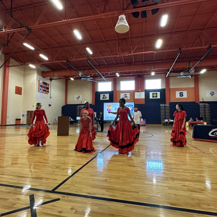 SanLee Middle School tweet media