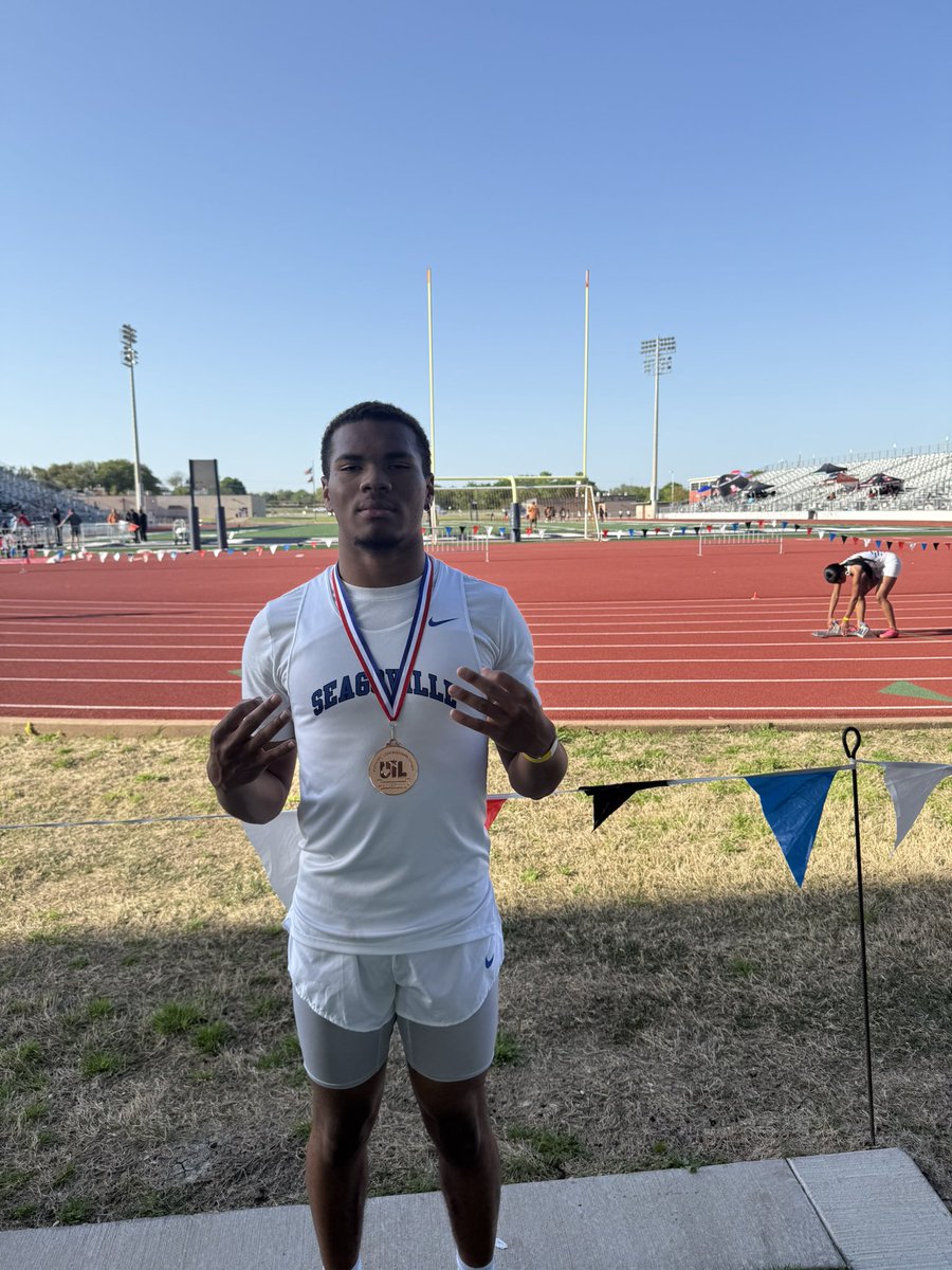 Congratulations to Aaron Carter! 
he took home 4th today with a time of 11.06 in the 100 MD solidifying his spot as a Regional Qualifier! 

PTP