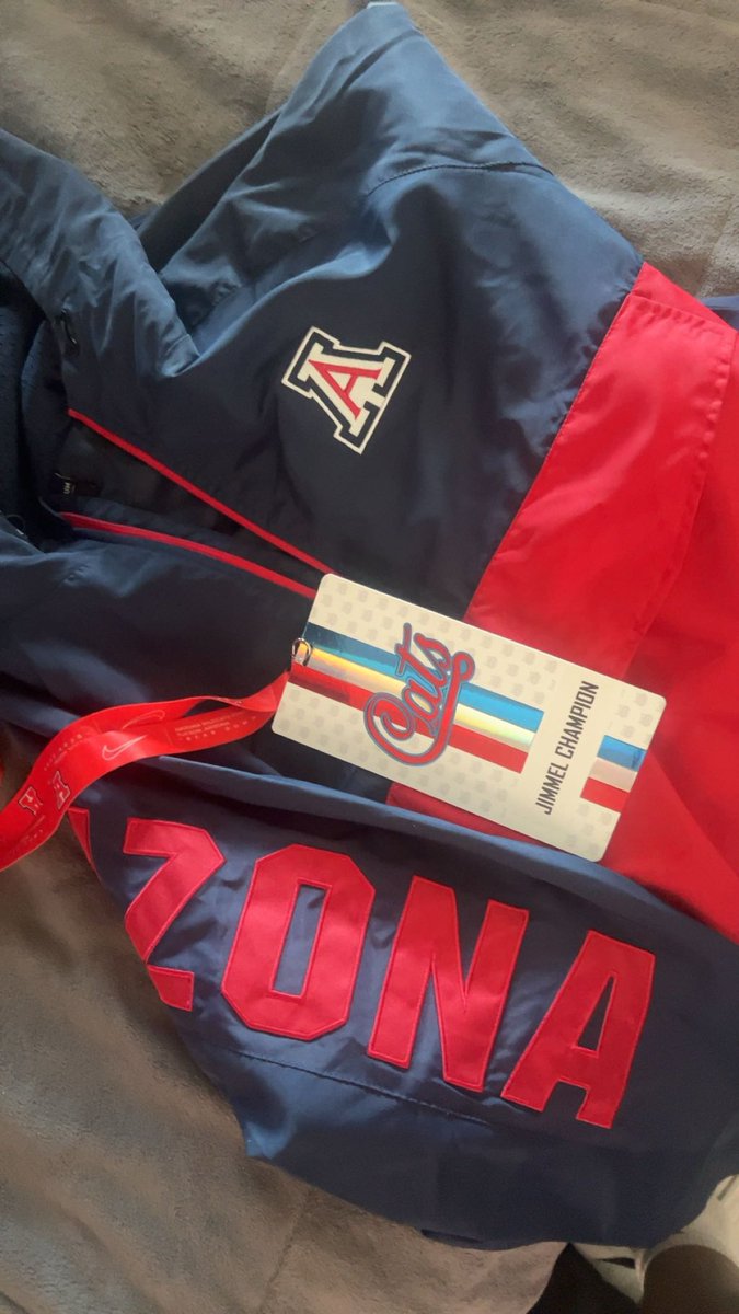 JimmelChampion's tweet photo. Honored to attend the Spring Bowl @ArizonaFBall ! Always a class act. Thank you for the invite and continued love. #BearDown🐻⬇️ #SpringBowl #Respect
@CoachBobbyWade @hellstarsports @CoachTroop3 @adamgorney @GregBiggins @ChadSimmons_ @will_parker44 https://t.co/9WSwFDe5Wh