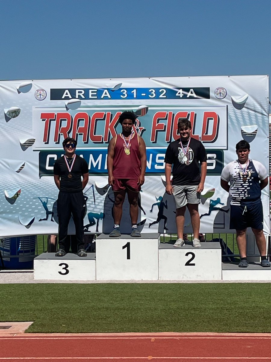 ShawnBurdickJr's tweet photo. Had a amazing Area meet. Broke the meet record for Shot with distance of 57ft 3in. Will take next couple days off then back in lab preparing for regionals starting Friday.#TMTRACK #WINORLEARN https://t.co/j9bANKWqd4