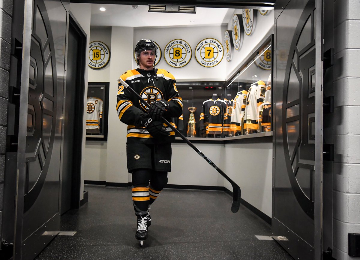 x - Boston Bruins tweet media