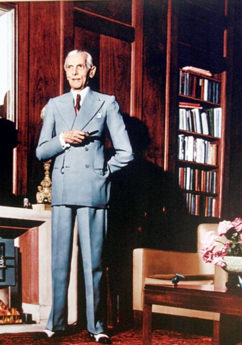 fouziaRC005's tweet photo. No one can beat his style. I mean, just look at him. #TheStyleIcon #QuaideAzam Jinnah's taste and sense of style made him one of the most well-dressed and sophisticated men in the world. https://t.co/F7ypKsGKzz