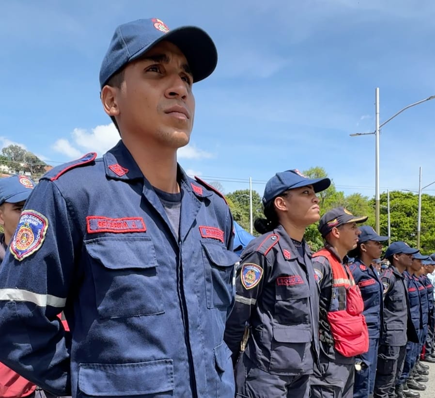MirandaGob's tweet photo. Miranda despliega 11 mil 500 funcionarios para operativo Semana Santa Segura 2025

#10Abr #Miranda https://t.co/oXzROSyDLJ https://t.co/K0Ix8Uq4V9