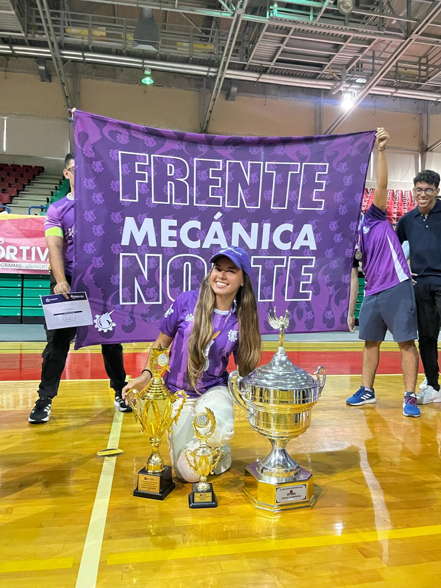 Maciel_129's tweet photo. Se alquilan trofeos al por mayor 🗣🗣🗣 https://t.co/HaCSS7xocN