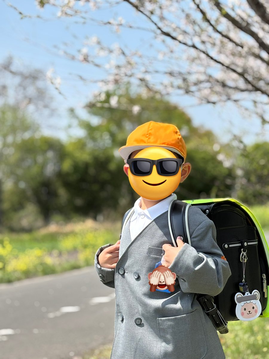 houdai_y's tweet photo. 長男（正確には次男？？？）が
新一年生になりました

校歌は完璧に覚えてました
同級生と後輩も同じパパママしてて色々と楽しみだ https://t.co/Fu654795Nq