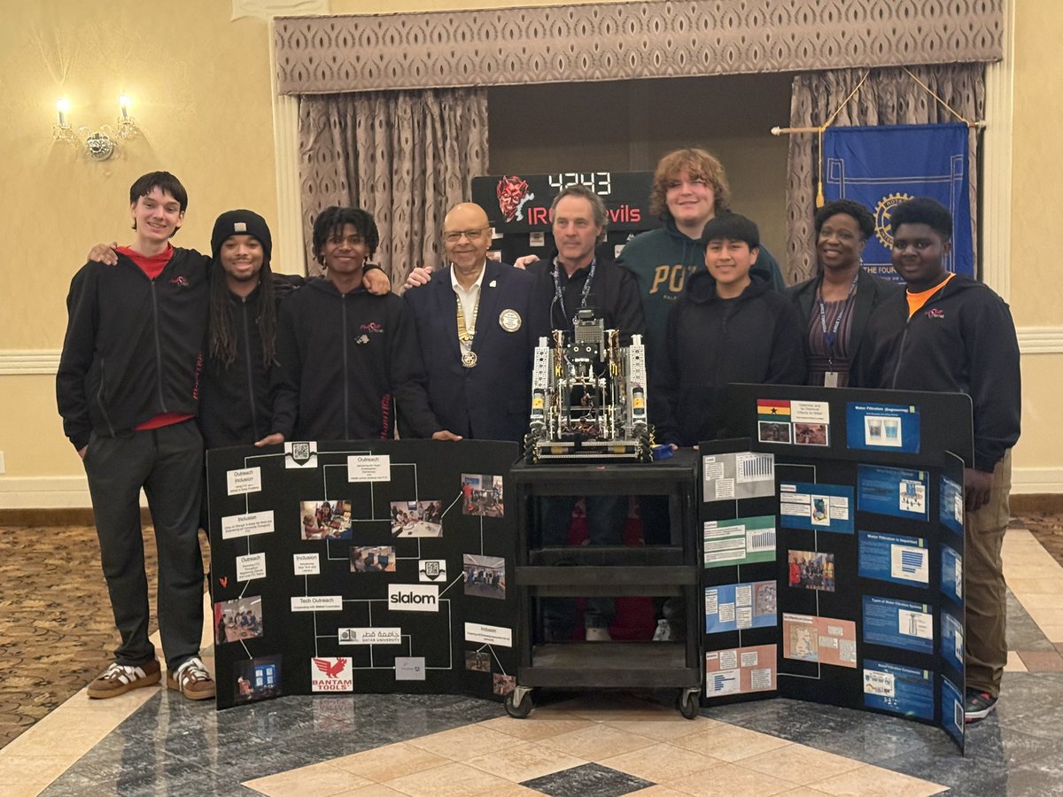 Peekskill_STEAM's tweet image. 🚀 Excited seeing the @PeekskillCSD Iron Devils robotics team presenting to the Peekskill Rotary today! 🤖 Their innovation and passion for robotics inspire our community. @DrJFerris @budhaiseudes @kermojica1