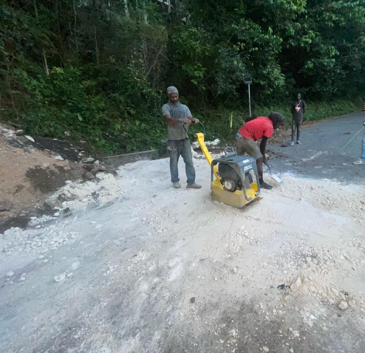 KrystalLeeCares's tweet photo. Road Now Open 🛣️ 
Work was completed overnight ahead of schedule! Final touches will follow over the next two weeks. Let’s continue to protect our infrastructure and each other.

#NWStAnn #BuildingYourCommunities #REACHProgramme #RoadWorksUpdate https://t.co/VV4dZccJ4e