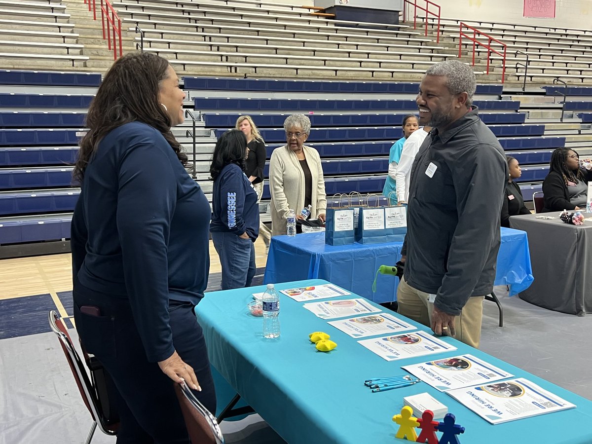conley4kids's tweet photo. Whites Creek CLUSTER TN Ready Family Bash! ❤️ 💙 ⁦@MetroSchools⁩ ⁦@mnps_fcp⁩ ⁦@robtay_erryday⁩ https://t.co/bzsoahCgsS