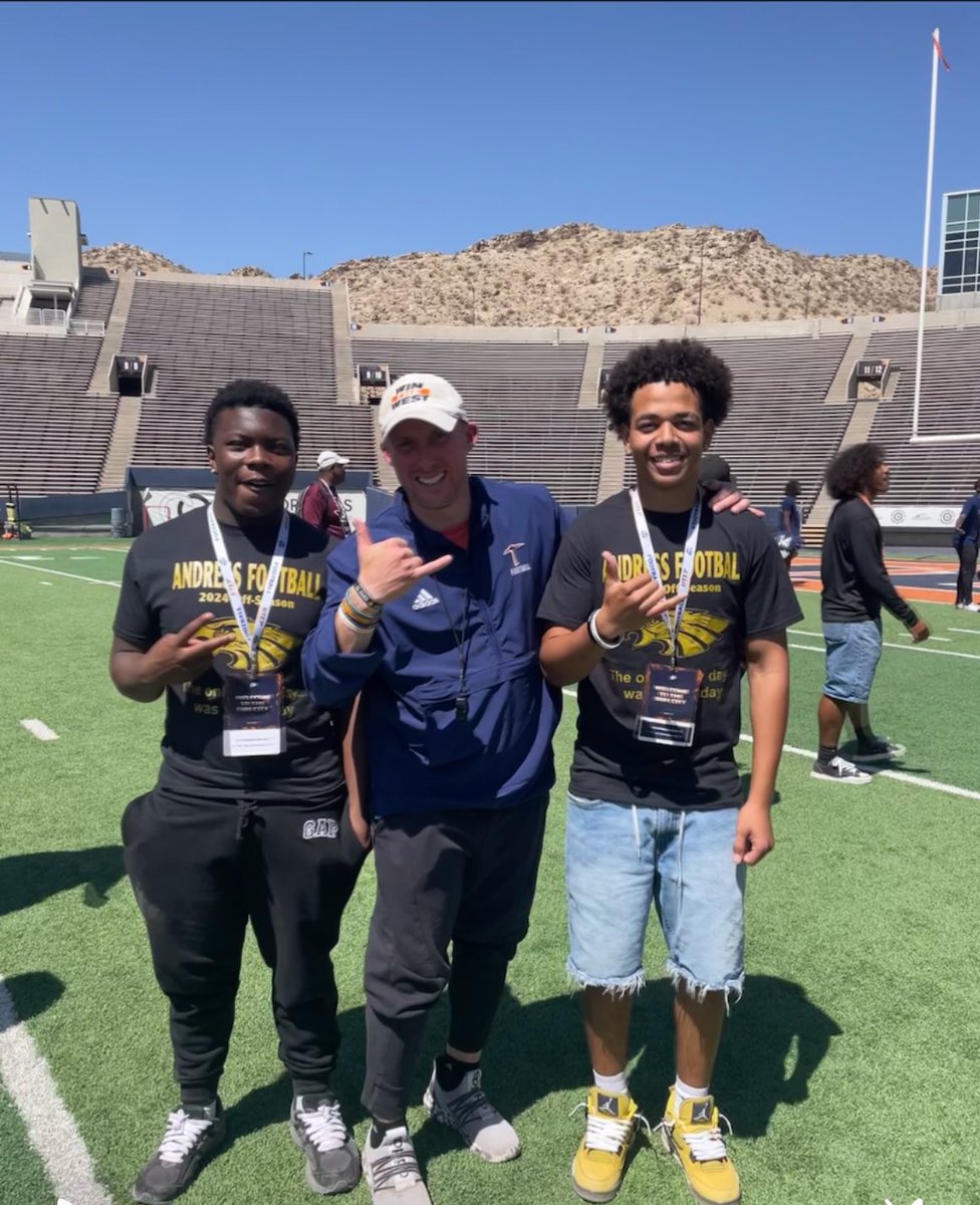Maximusfiggs's tweet photo. I’m thankful for my time at Utep yesterday. Me and my teammates learned a lot from this experience.Thank you @CoachSWUTEP  and @UTEPFB for inviting @AndressFootball to the spring practice!! 
@CoachKSigler @COACHJMACRB @CoachKSigler #PicksUp https://t.co/fpg6Nk3GnC