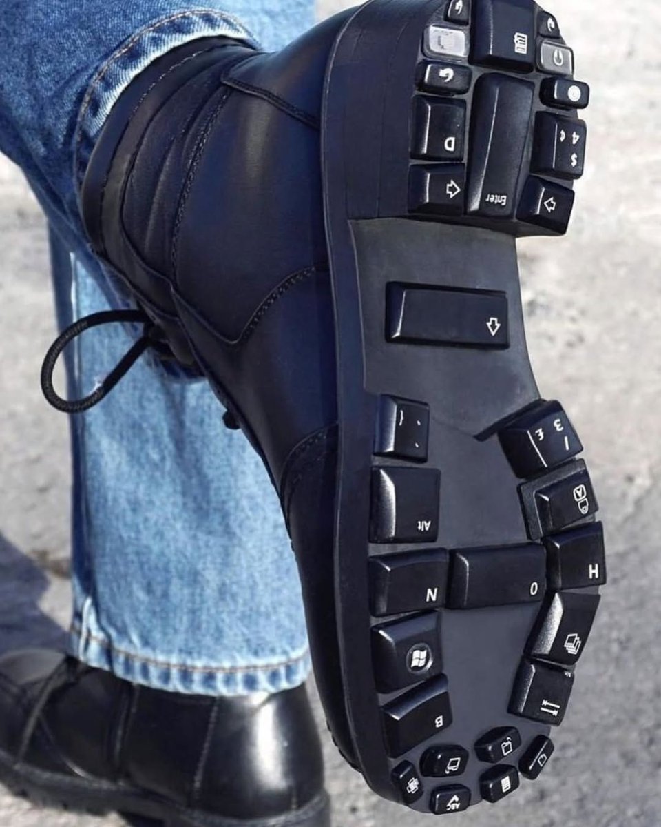 Rogue Fashion tweet media