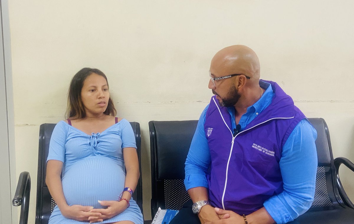 Salud_Guayas's tweet photo. #MSPEnTerritorio | Nuestro coordinador Zonal, Fernando Ojeda, realizó un recorrido técnico en el Centro de @Salud_Ec Tipo C #OramasGonzález en #Durán, verificando la calidad de atención a los usuarios y el correcto funcionamiento de servicios e instalaciones.

#ElNuevoEcuador https://t.co/L4oTKrzuwr
