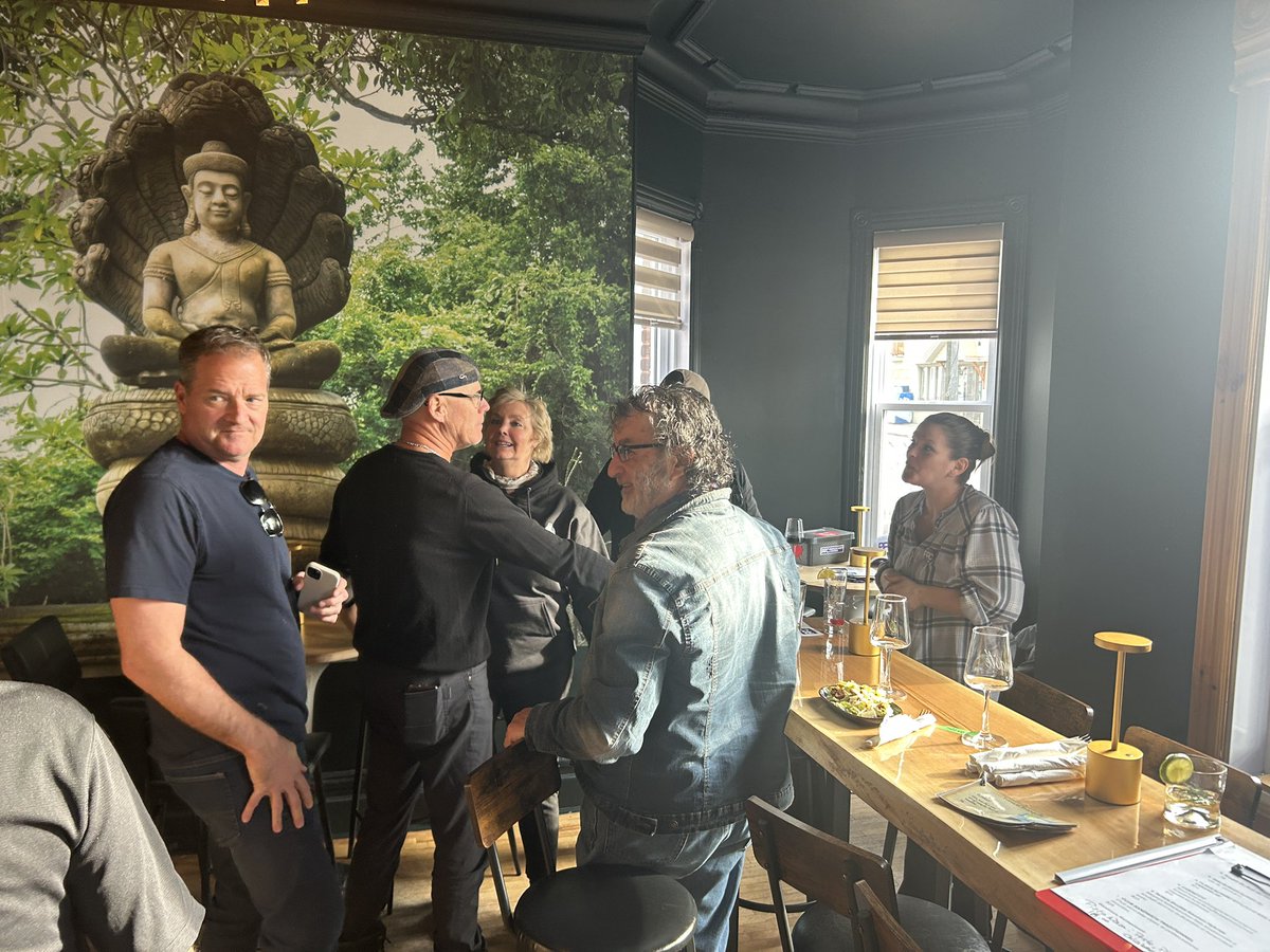 evy_lacroix's tweet photo. @LindzTherrien With our Candidate for @peoplespca Argenteuil La Petite Nation at a local bistro in Lachute. Thank you Lindsey Therrien for standing for the population like you do. Purple strong 💜 https://t.co/1TTAec8Zxs