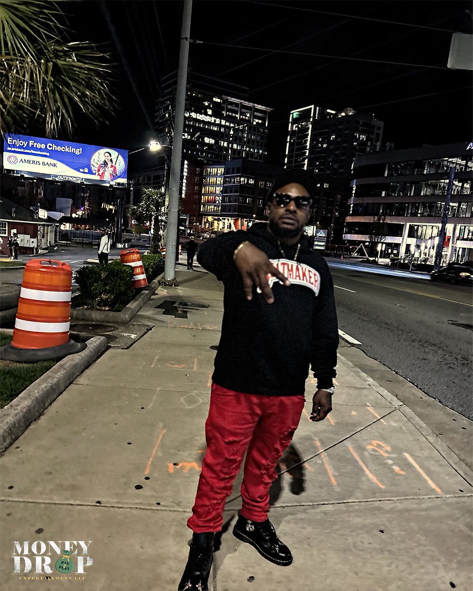 TheBigPayBach's tweet photo. #MoneyDrop #Pay2Play  #MoneyDropEnt https://t.co/AGdIcMrh00