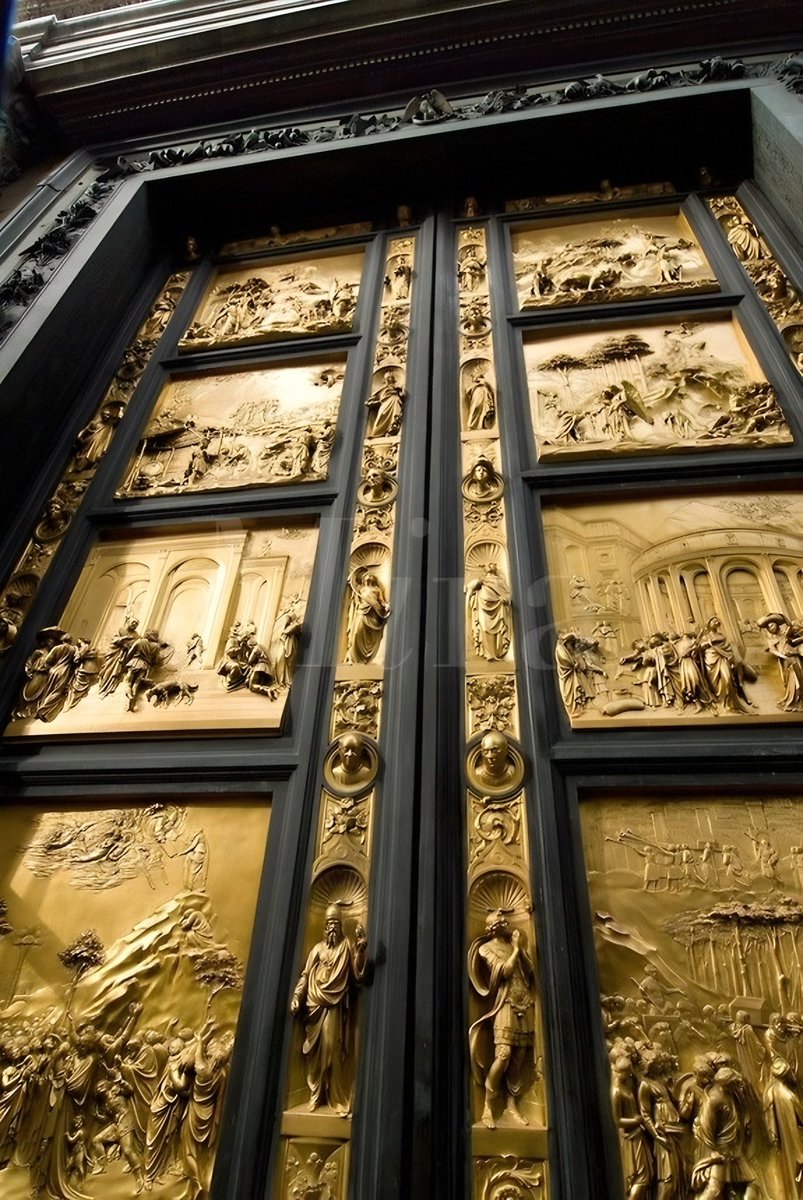 Some doors are locked. Some open once every 25 years. Some haven’t moved in 3,000.

But every one holds a story that could shatter your sense of time, faith, or identity.

Let me take you through them. 🧵