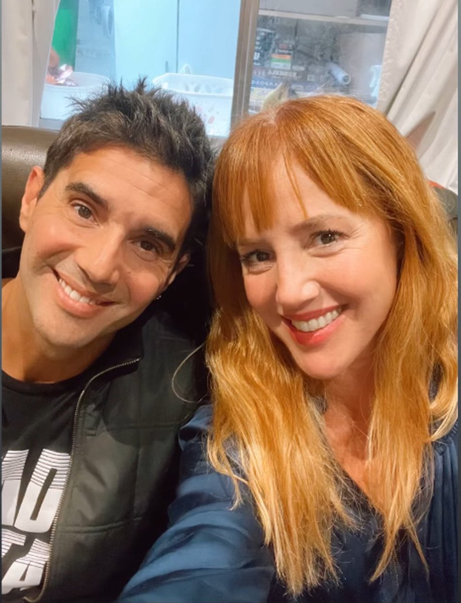 kim_rojas03's tweet photo. 🚨 ANUNCIO ESPECIAL 🚨

Zapping Zone esta de vuelta 😱

Si, como lo oyen 😲

El exitoso programa magazine que nos marcó la generación de muchos adolescentes estará de vuelta en un nuevo formato al estilo podcast para este 2025 🥳

#ZappingZone https://t.co/zn9zU7Ebh7
