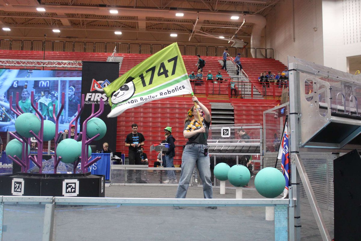 1747robotics's tweet image. 1747 had an amazing time at the Indiana State Competition! We loved cheering for our alliances as we went through the competition! A special thanks to our alliance partners @FRC7457 @TechHOUNDS868 and @Team3487 as we won State with them! Good luck to teams going to Worlds! 💚🐼