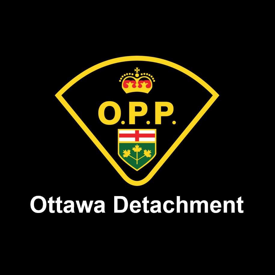 #OttawaOPP is asking for the public's help as their members investigate a possible firearm-related incident. The incident took place on #Hwy417 on April 4th by the Nicholas St off-ramp shortly before 7:30 a.m.  A vehicle was struck by a projectile, possibly a BB gun pellet. The