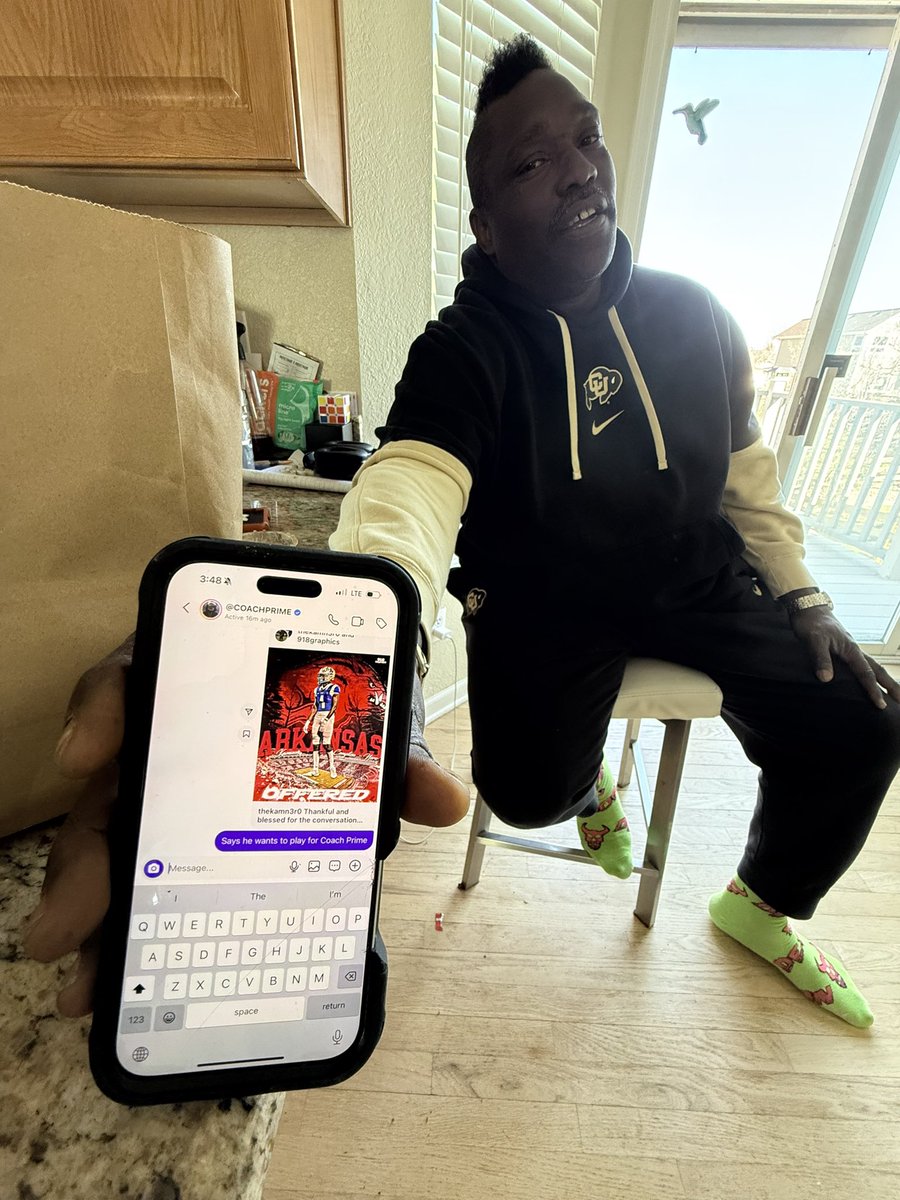 To just be seen by a legend <a href="/WarrenSapp/">Warren Sapp</a> talking to the LEGEND <a href="/DeionSanders/">COACH PRIME</a>….🤯

Dream of being Great…Go Buffs 🦬💛🖤🦬

<a href="/CUBuffsFootball/">Colorado Buffaloes Football</a> <a href="/Rivals/">Rivals</a> <a href="/QBHitList/">QBHitList.com</a> <a href="/Elite11/">Elite11</a> <a href="/PrepRedzone/">Prep Redzone 🏈</a>