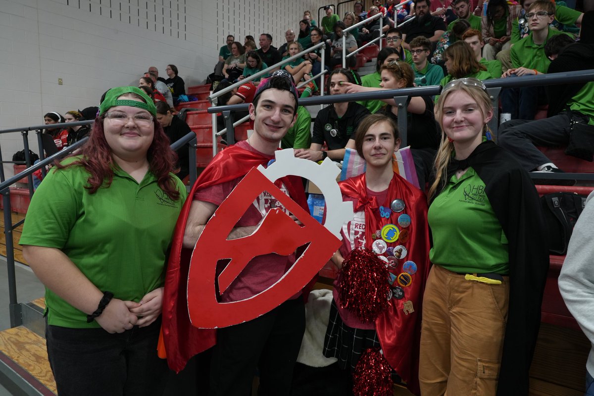 1747robotics's tweet image. Some more pictures from State last weekend! 🐼💚
