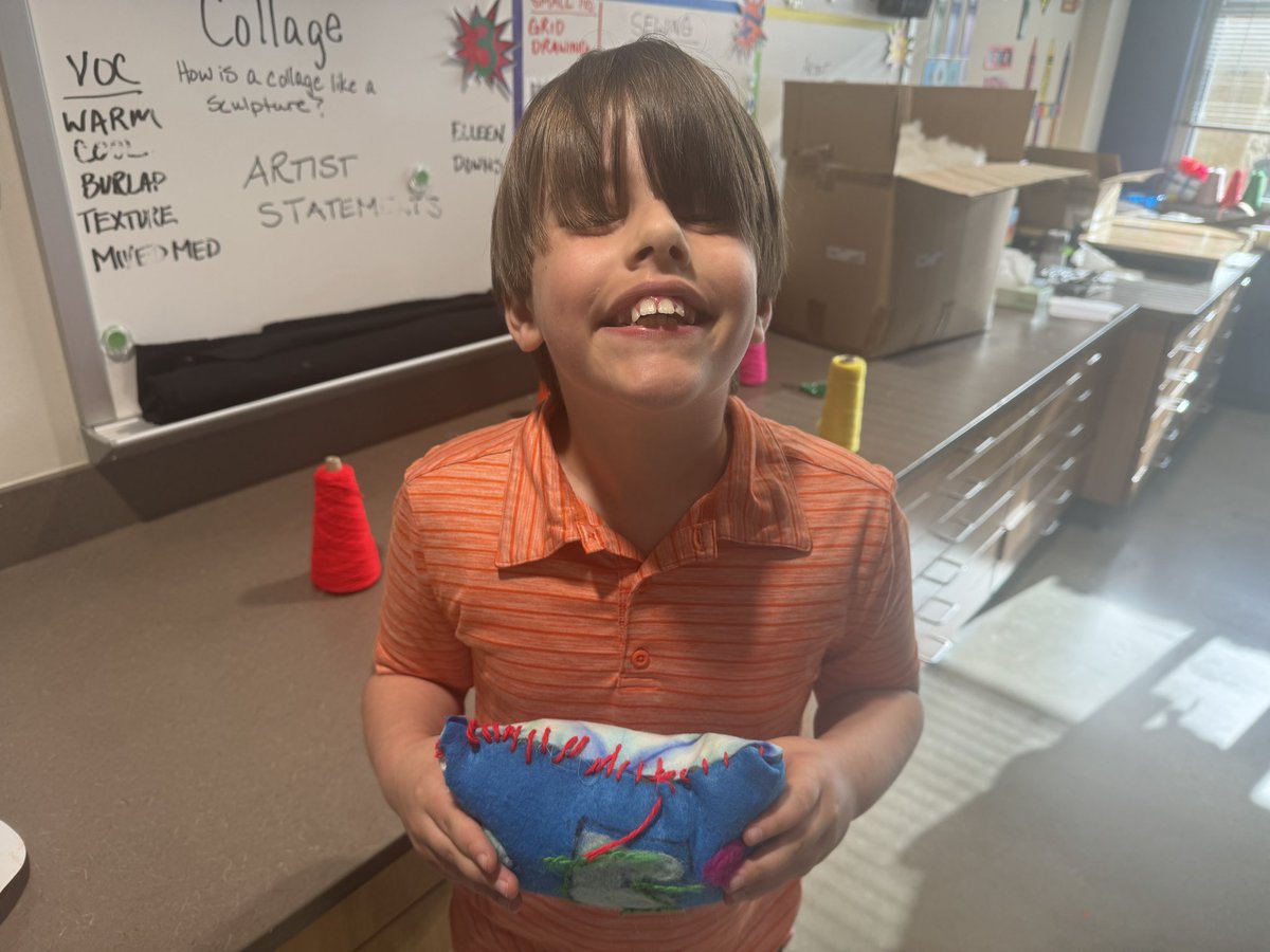 brandyb422's tweet photo. 4th grade just showing off their needle felting, dying, and sewing skills! @campbellcubs @KatyISDFineArts https://t.co/qJLtH80I53