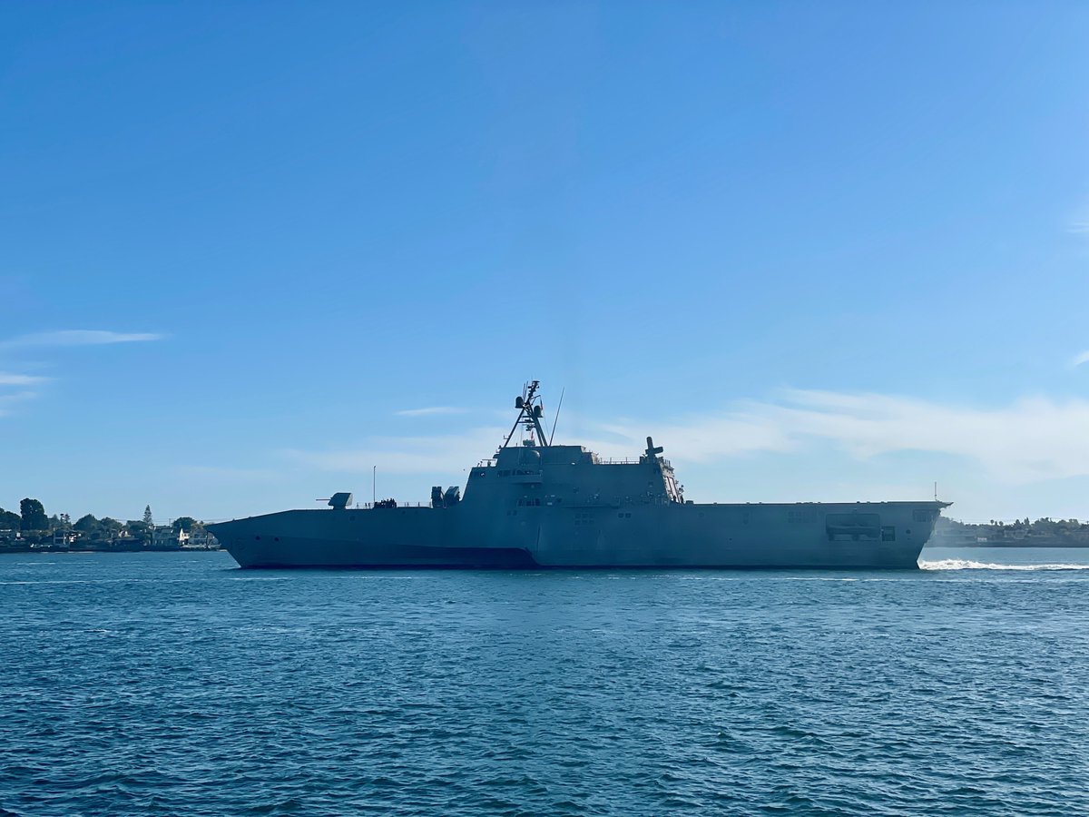 WarshipCam's tweet photo. USS Tulsa (LCS 16) Independence-variant littoral combat ship coming into San Diego - April 10, 2025 #usstulsa #lcs16ย
SRC: TW-@cjr1321 https://t.co/0iheEhvbTO