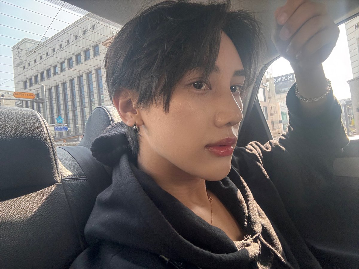 ryuyoxxx's tweet photo. 韓国旅行🇰🇷 https://t.co/XIjmldqZKR