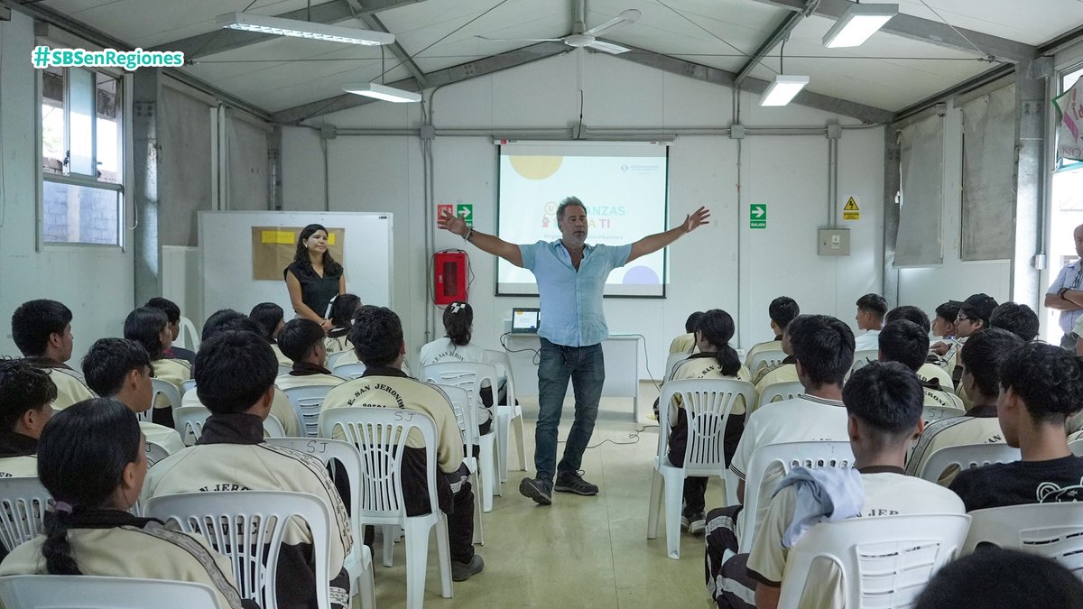 SBSPERU's tweet photo. #SBSenRegiones Más de 50 alumnos de 5. ° de secundaria de la I. E. San Jerónimo de #Pativilca recibieron una charla de educación financiera, con el objetivo de que adopten hábitos financieros positivos y aprendan a tomar decisiones informadas. https://t.co/PGZI6DUxaZ
