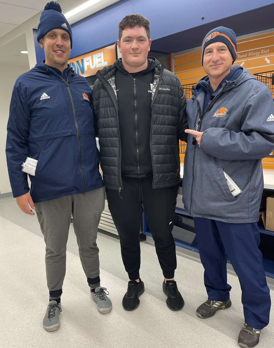 MasonGeyer5631's tweet photo. After a great visit and conversation with @DaveCecchini, I am honored to receive an offer from Bucknell University!

@CoachJunko_USC @timrobbinsusc @CoachPearsonOL @Bucknell_FB https://t.co/fEr0bvWHOQ