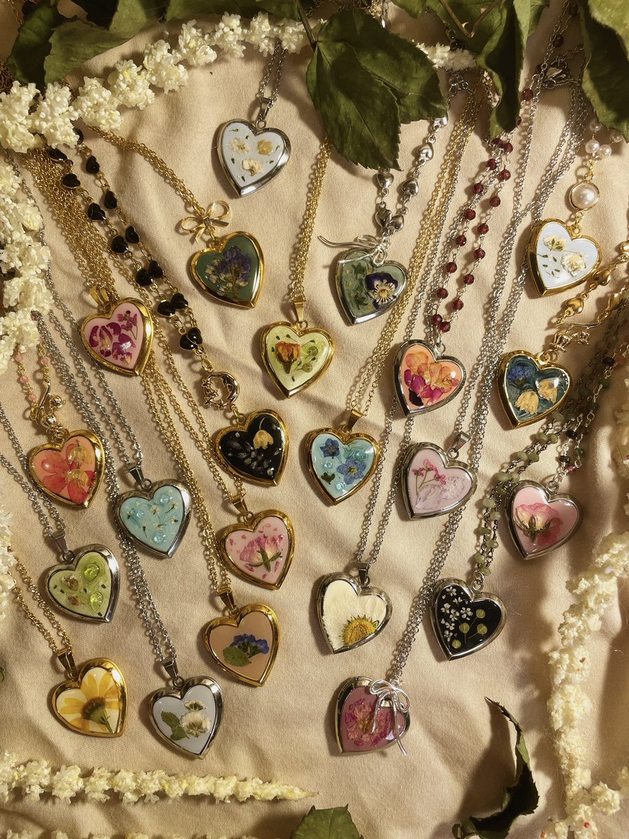 mikaela 🌷 tweet media